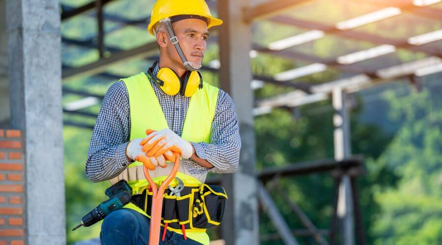 Expert Emergency Roof Repairs services in Worthington, IA